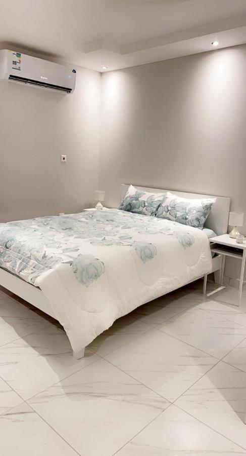 White Jeddah