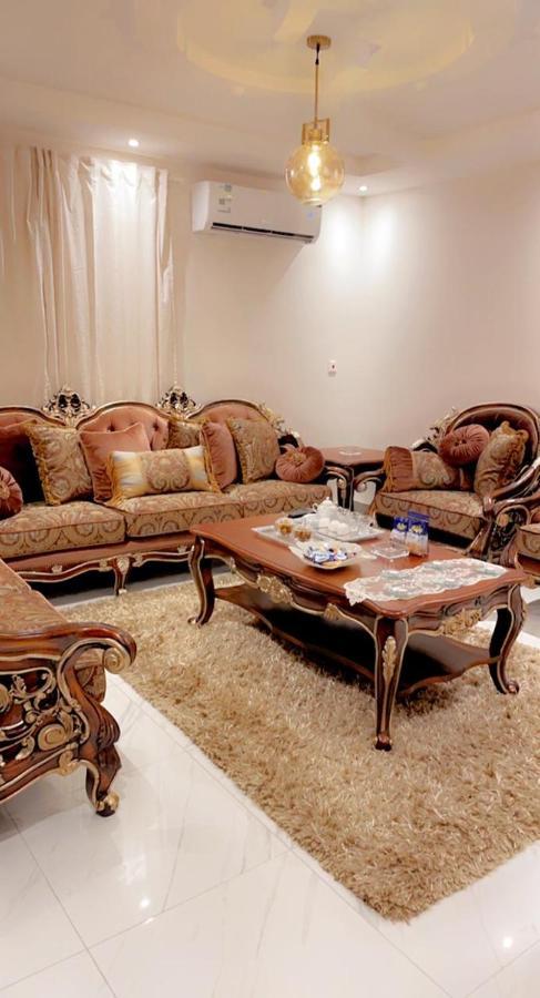 White * Jeddah